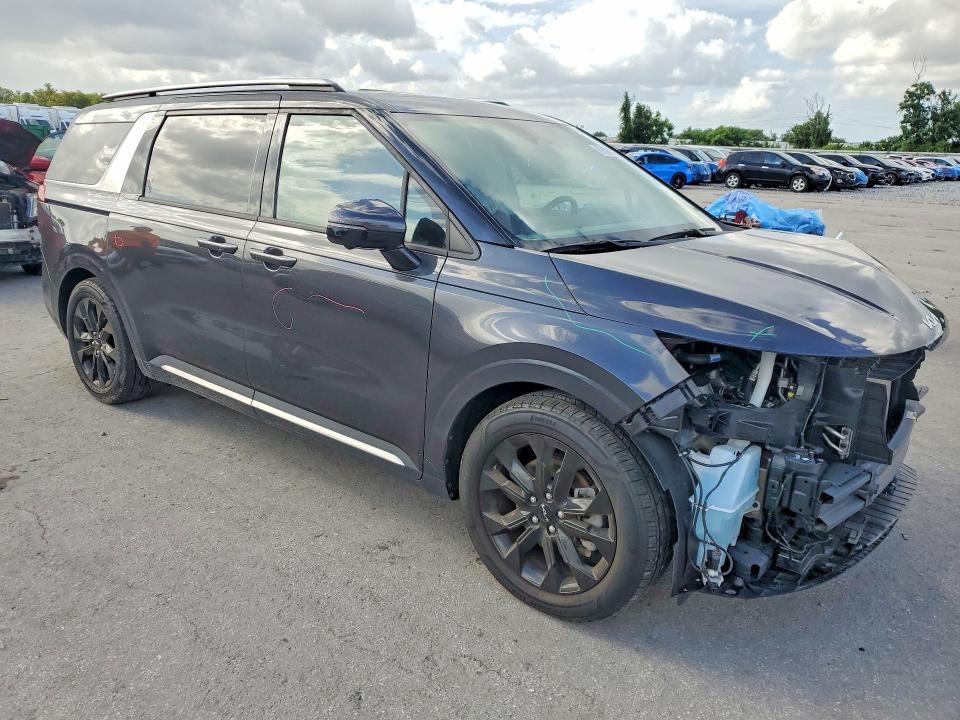 2023 Kia Carnival მანქანა იყიდება აუქციონზე, vin: KNDNE5H36P6237389, აუქციონის ნომერი: 69136976