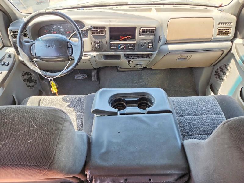 67817386 :رقم المزاد ، 1FTNX21L52EA85056 vin ، 2002 Ford F250 مزاد بيع