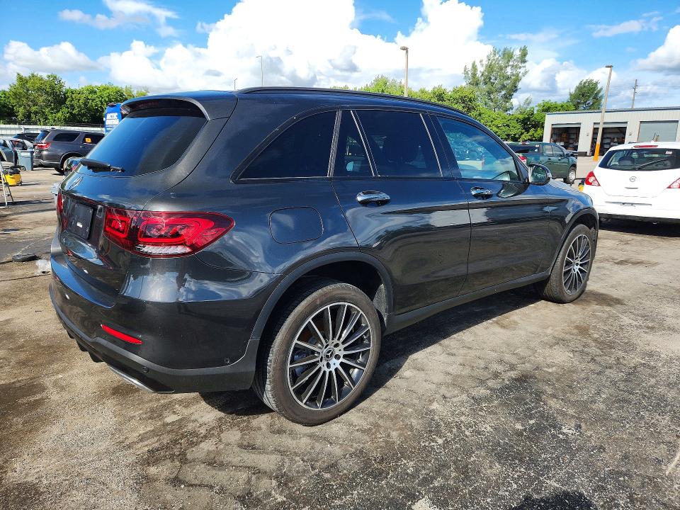 Продажа на аукционе авто 2021 Mercedes-benz Glc, vin: W1N0G8DB9MF998005, номер лота: 70371376