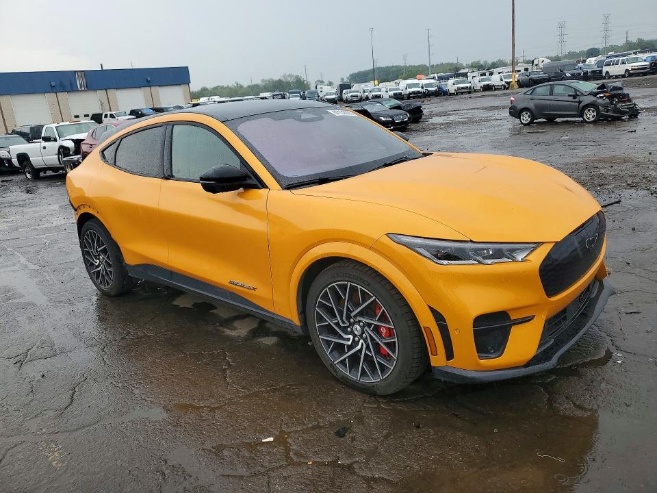 Продажа на аукционе авто 2021 Ford Mustang Mach-e, vin: 3FMTK4SXXMME00056, номер лота: 67132036