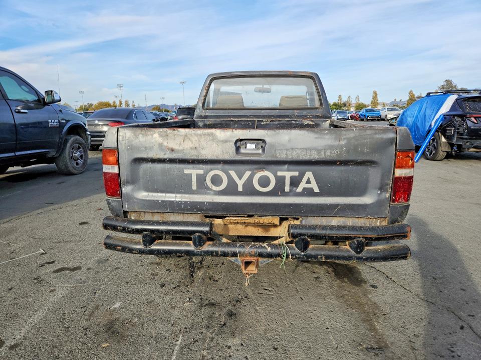 70473696 :رقم المزاد ، JT4RN01P9N0034076 vin ، 1992 Toyota Pickup مزاد بيع