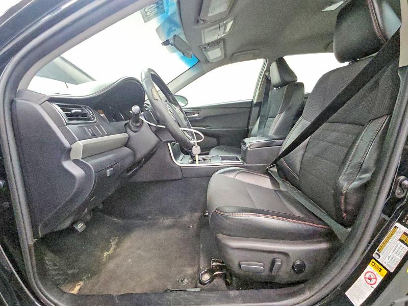 66298366 :رقم المزاد ، 4T1BF1FK0HU789577 vin ، 2017 Toyota Camry مزاد بيع