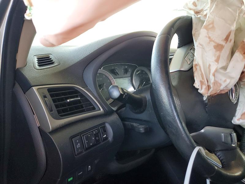 2015 Nissan Sentra მანქანა იყიდება აუქციონზე, vin: 3N1AB7AP4FY266156, აუქციონის ნომერი: 68084476