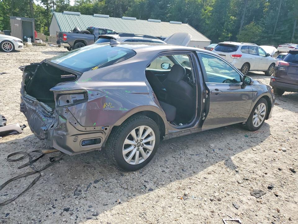 68144476 :رقم المزاد ، 4T1B11HK4KU761123 vin ، 2019 Toyota Camry مزاد بيع