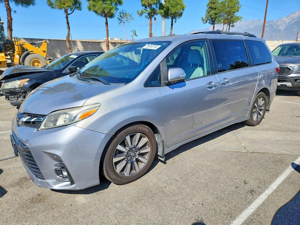 Продаж на аукціоні авто 2018 Toyota Sienna, vin: 5TDYZ3DC3JS924011, номер лоту: 70619716