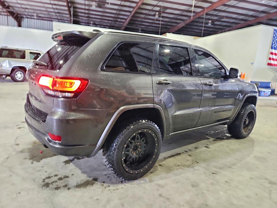 70245556 :رقم المزاد ، 1C4RJEAG7JC442626 vin ، 2018 Jeep Grand Cherokee مزاد بيع