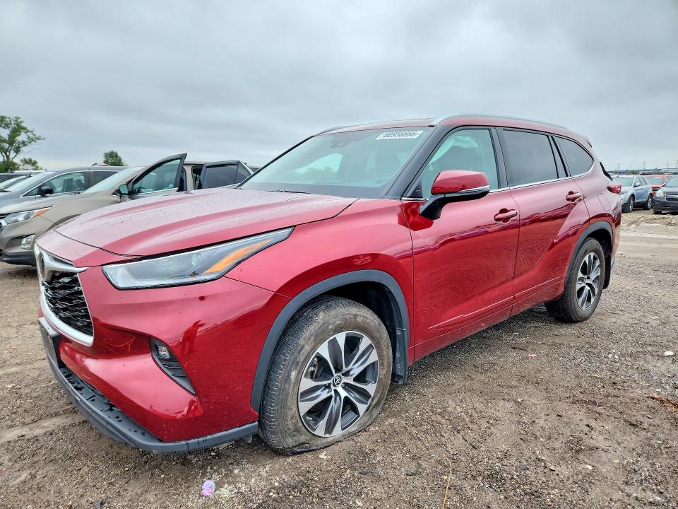 Продажа на аукционе авто 2021 Toyota Highlander, vin: 5TDGZRBHXMS559098, номер лота: 68956666