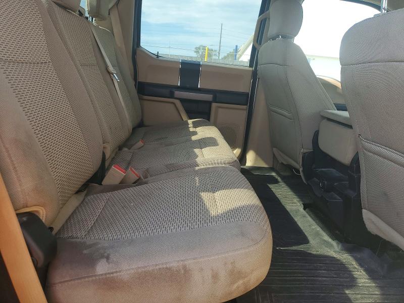 67010066 :رقم المزاد ، 1FT7W2B66HEF18901 vin ، 2017 Ford F250 مزاد بيع