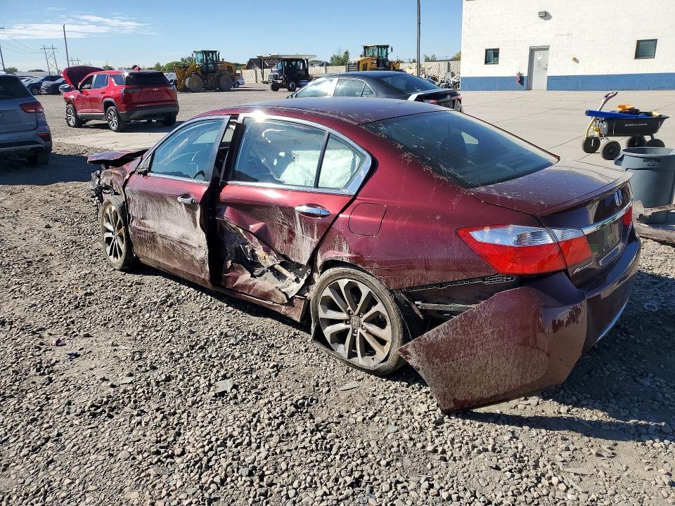 70683836 :رقم المزاد ، 1HGCR2F51FA164542 vin ، 2015 Honda Accord مزاد بيع
