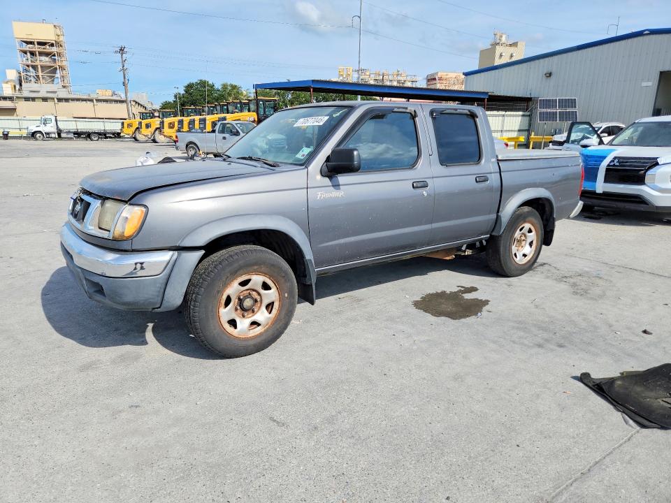 70677046 :رقم المزاد ، 1N6ED27T9YC361661 vin ، 2000 Nissan Frontier مزاد بيع
