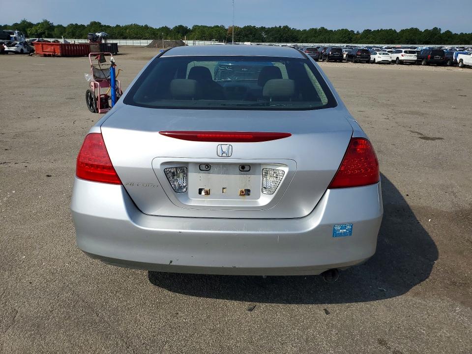 69083376 :رقم المزاد ، 1HGCM56137A154772 vin ، 2007 Honda Accord مزاد بيع