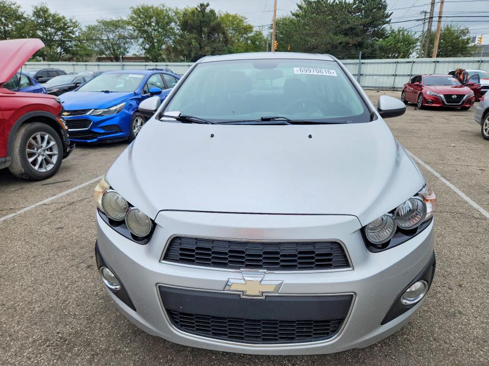 69970616 :رقم المزاد ، 1G1JC5SHXC4101435 vin ، 2012 Chevrolet Sonic مزاد بيع