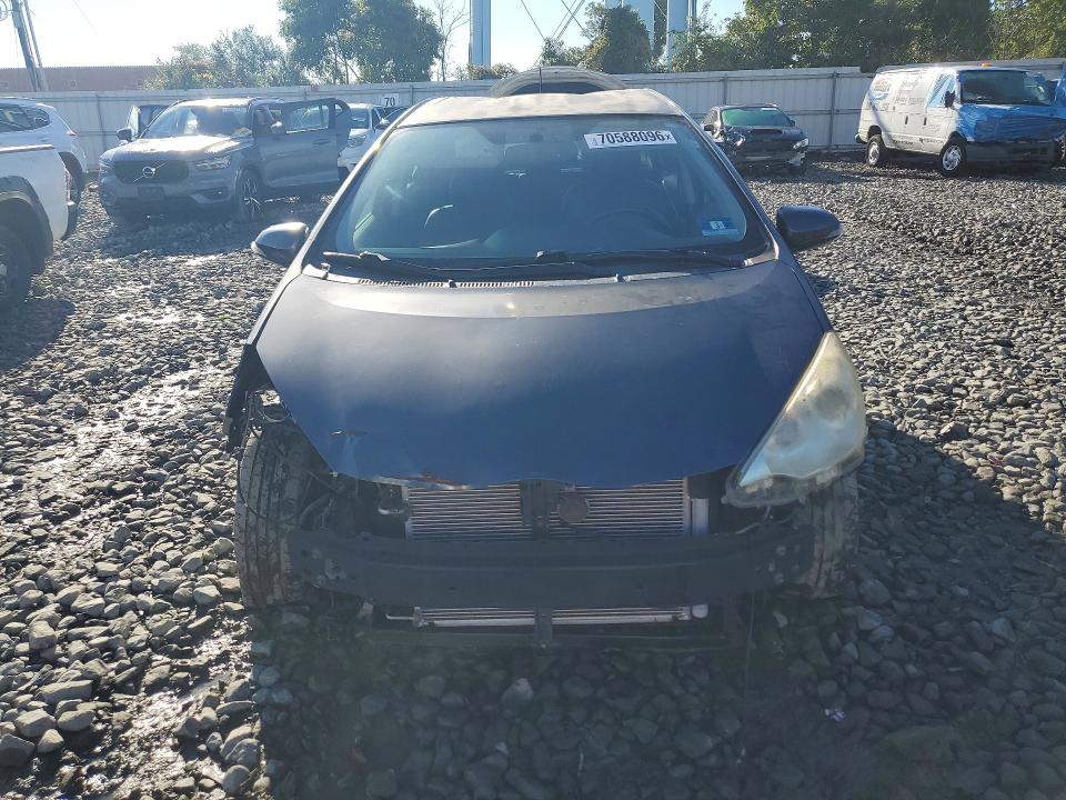 Aukcja sprzedaży 2014 Toyota Prius C, vin: JTDKDTB3XE1574175, numer aukcji: 70588096