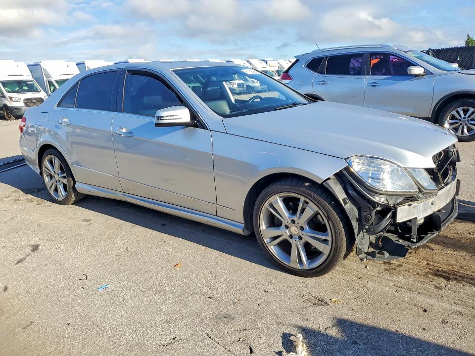 67189496 :رقم المزاد ، WDDHF5KB1DA721690 vin ، 2013 Mercedes-benz E مزاد بيع