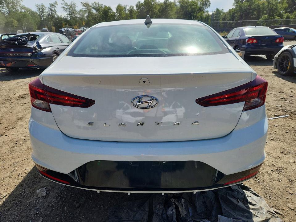 69908026 :رقم المزاد ، 5NPD84LF4LH574609 vin ، 2020 Hyundai Elantra مزاد بيع