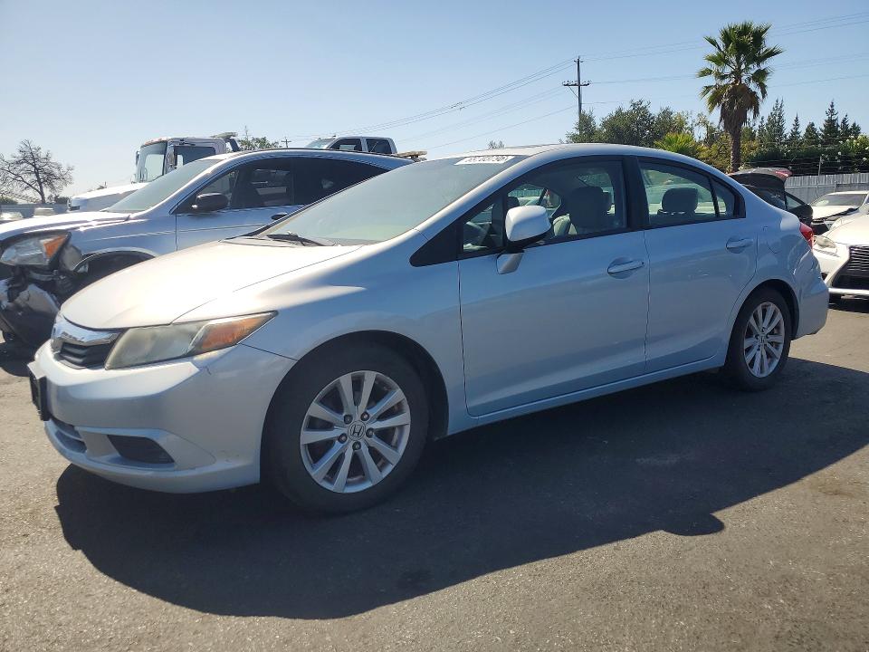 69203796 :رقم المزاد ، 2HGFB2F90CH520156 vin ، 2012 Honda Civic مزاد بيع