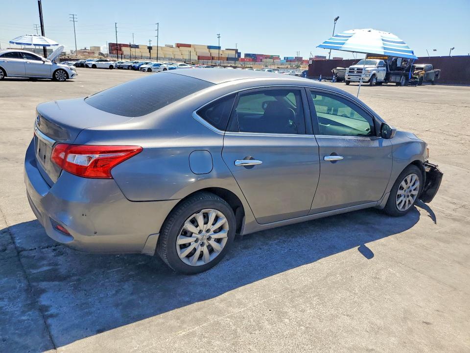 Продажа на аукционе авто 2017 Nissan Sentra, vin: 3N1AB7AP9HY258184, номер лота: 68100516