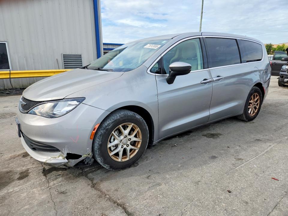 Продажа на аукционе авто 2017 Chrysler Pacifica, vin: 2C4RC1CG7HR501580, номер лота: 71012006