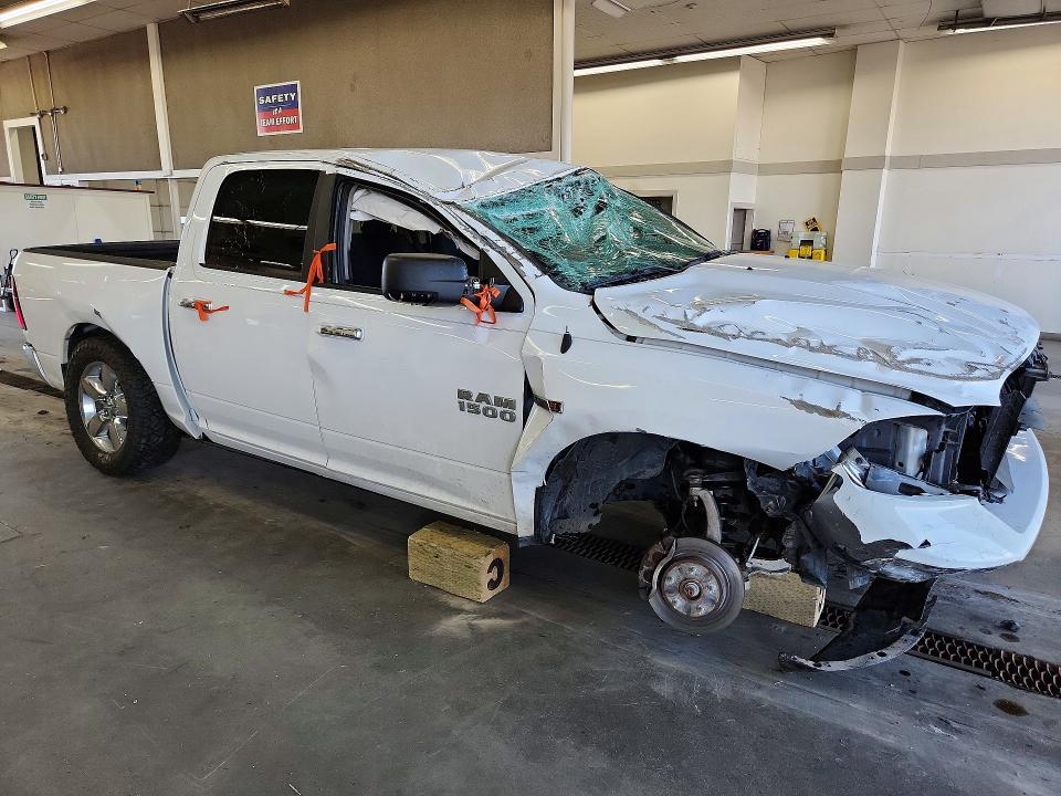 Продажа на аукционе авто 2018 Ram 1500, vin: 1C6RR7LM7JS241961, номер лота: 70701096