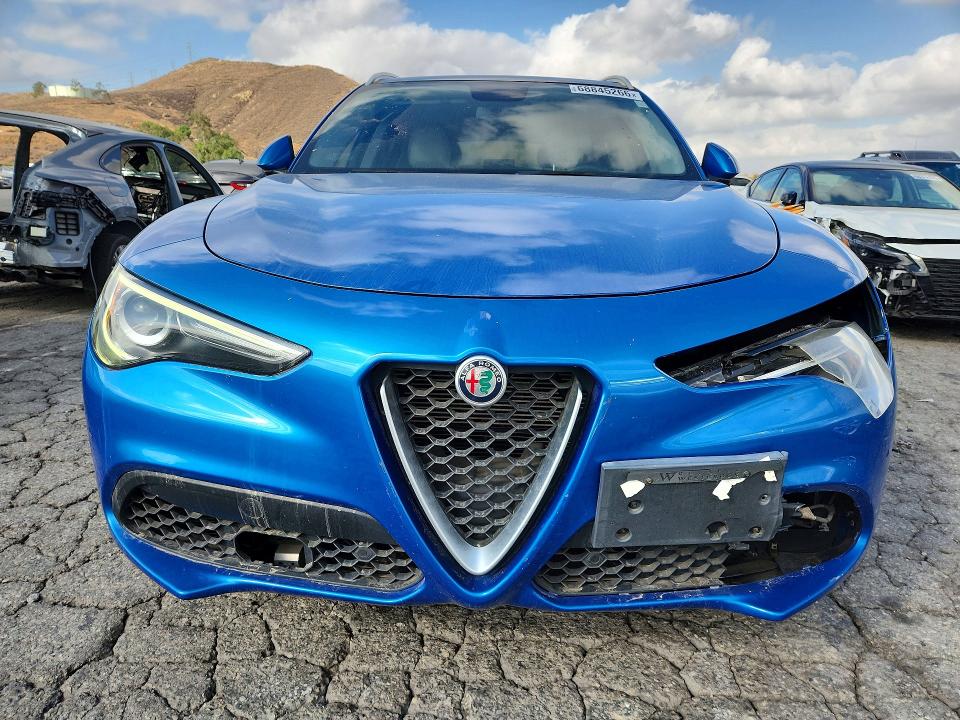 68845266 :رقم المزاد ، ZASPAJAN0K7C58032 vin ، 2019 Alfa Romeo Stelvio مزاد بيع
