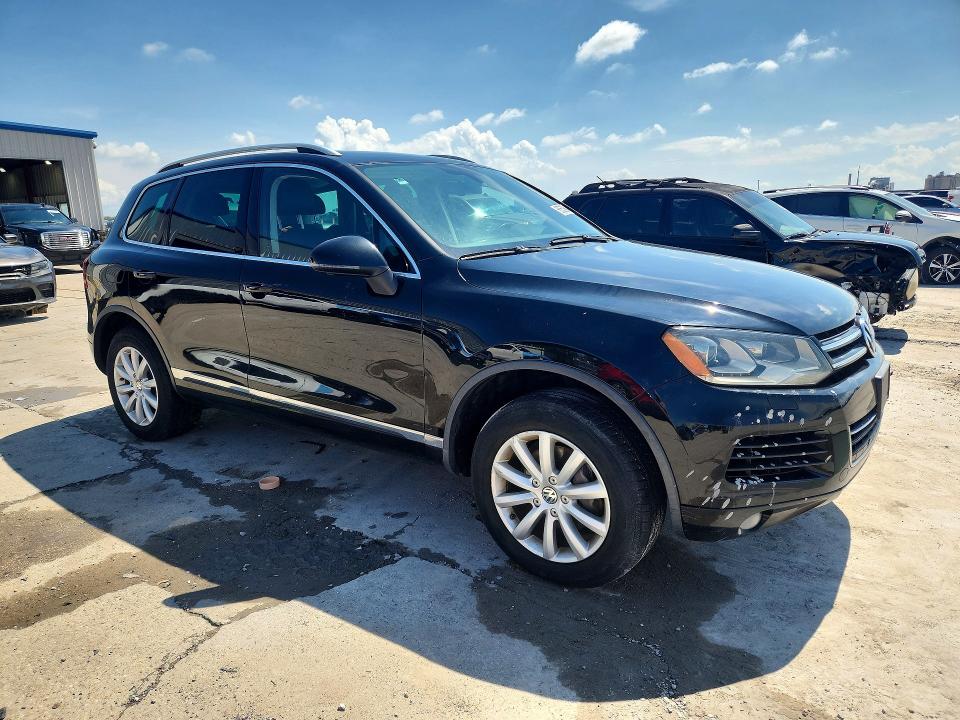 2011 Volkswagen Touareg მანქანა იყიდება აუქციონზე, vin: WVGFF9BPXBD003633, აუქციონის ნომერი: 68553956