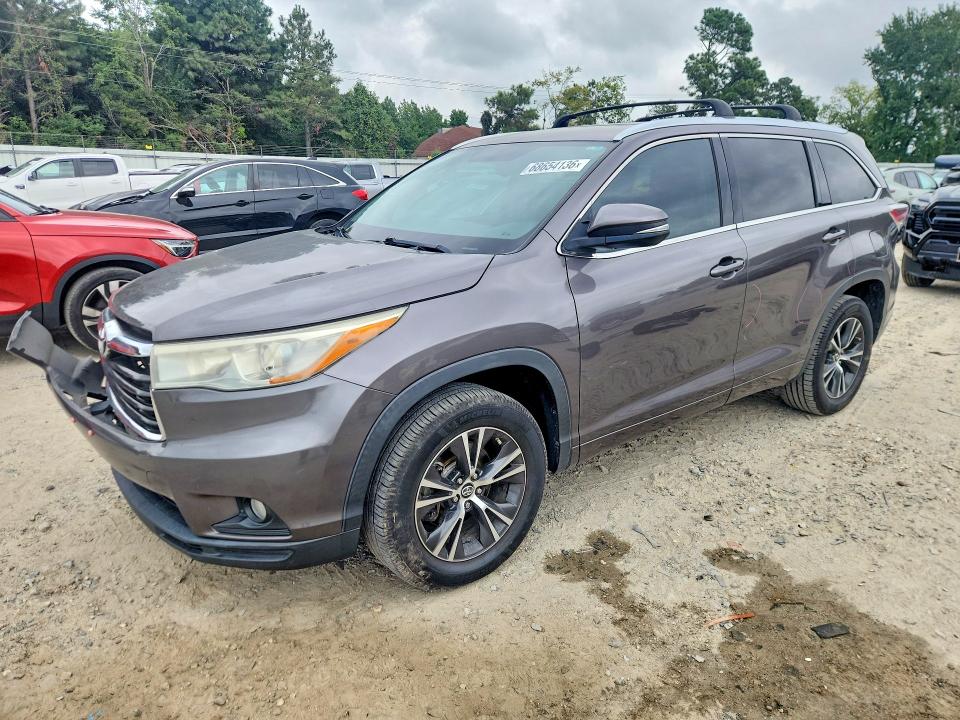 2016 Toyota Highlander მანქანა იყიდება აუქციონზე, vin: 5TDKKRFH0GS176297, აუქციონის ნომერი: 68654136