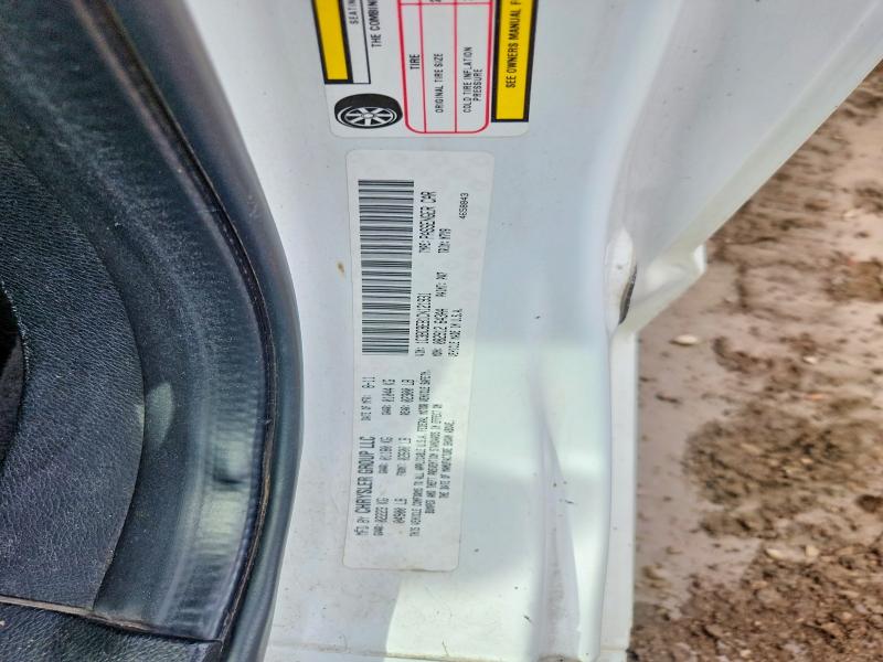 69430336 :رقم المزاد ، 1C3BCBEB1CN121931 vin ، 2012 Chrysler 200 مزاد بيع
