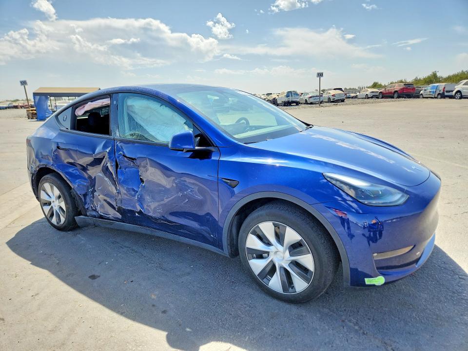 Продаж на аукціоні авто 2023 Tesla Model Y, vin: 7SAYGDEE0PF784334, номер лоту: 69824596