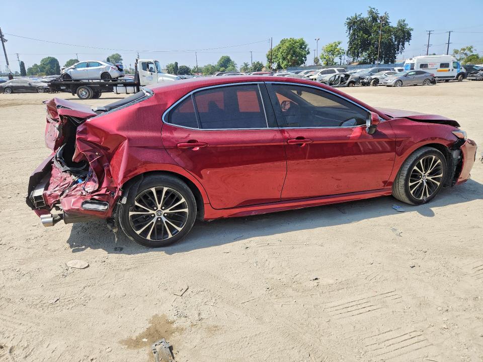 Продаж на аукціоні авто 2018 Toyota Camry, vin: 4T1B11HK0JU617342, номер лоту: 70498296