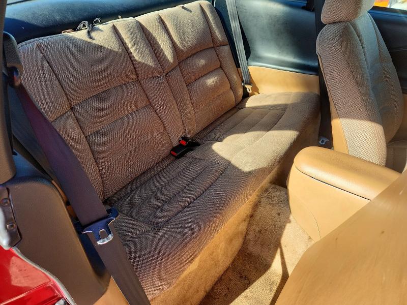 70790936 :رقم المزاد ، 1FALP4043TF176017 vin ، 1996 Ford Mustang مزاد بيع