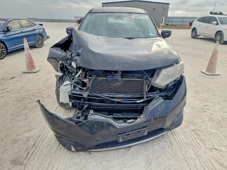 66822516 :رقم المزاد ، KNMAT2MTXFP506642 vin ، 2015 Nissan Rogue مزاد بيع