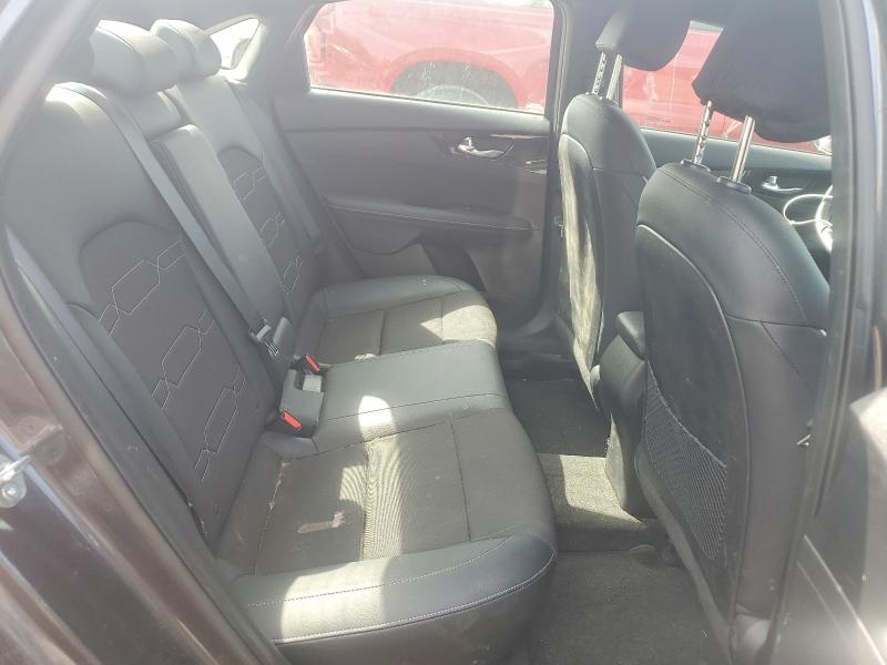 67704836 :رقم المزاد ، 3KPF54AD7PE646206 vin ، 2023 Kia Forte مزاد بيع
