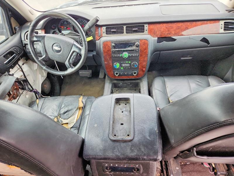 67789396 :رقم المزاد ، 1GNUKJE34AR131053 vin ، 2010 Chevrolet Suburban مزاد بيع