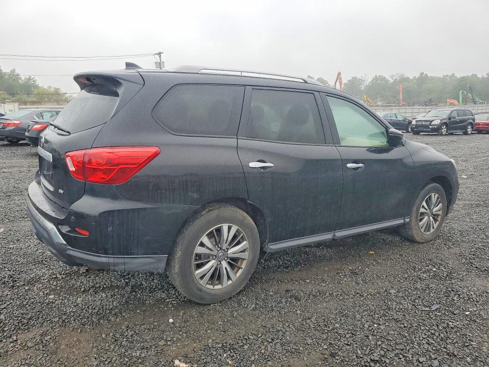 67352426 :رقم المزاد ، 5N1DR2MN0KC623592 vin ، 2019 Nissan Pathfinder مزاد بيع