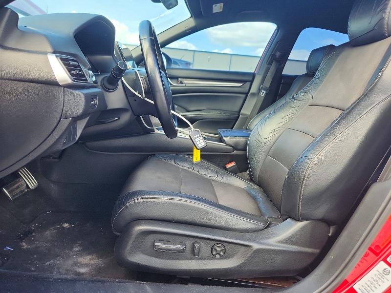 Продажа на аукционе авто 2018 Honda Accord, vin: 1HGCV1F35JA083556, номер лота: 69407206