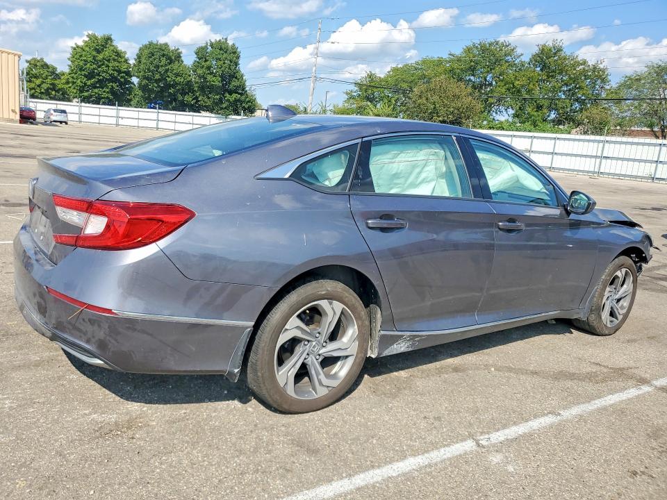 67590396 :رقم المزاد ، 1HGCV1F49JA074786 vin ، 2018 Honda Accord مزاد بيع