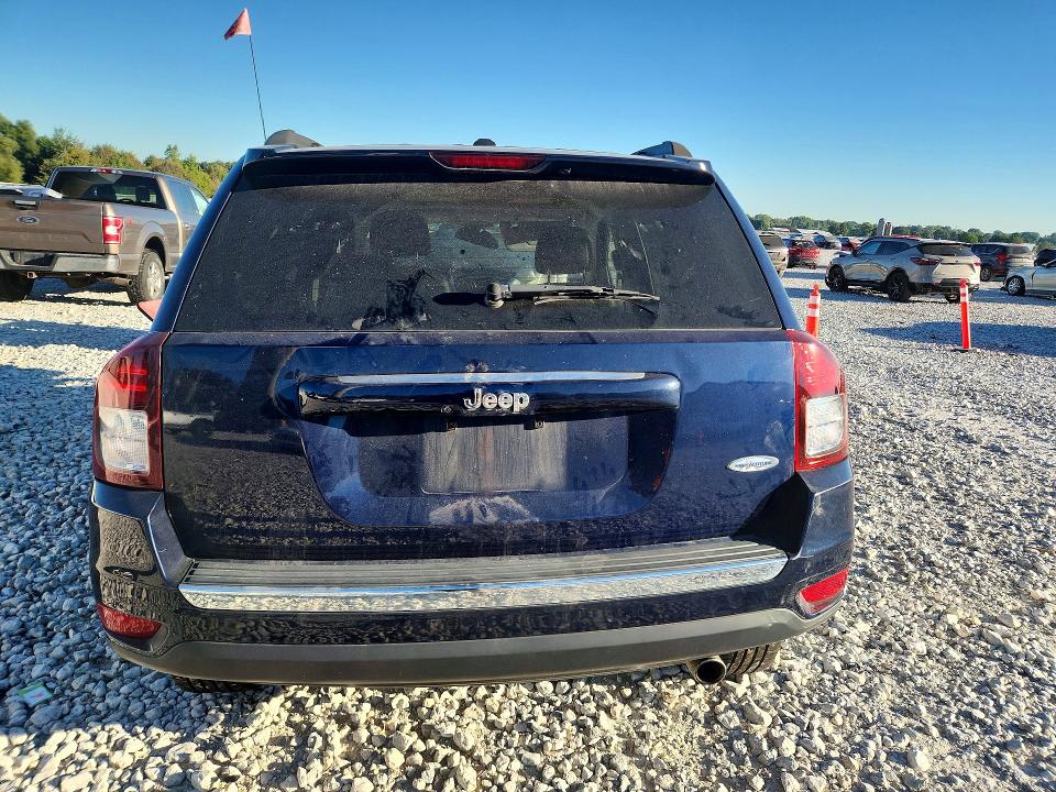 2017 Jeep Compass მანქანა იყიდება აუქციონზე, vin: 1C4NJCEA0HD102215, აუქციონის ნომერი: 70075146