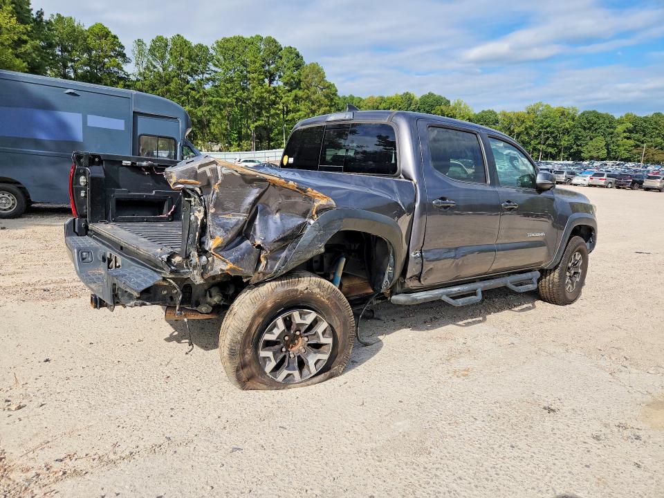 Продаж на аукціоні авто 2017 Toyota Tacoma, vin: 5TFCZ5AN8HX061416, номер лоту: 70975006