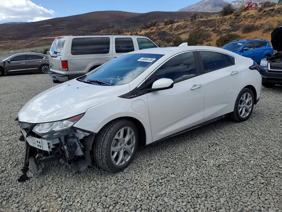 69066136 :رقم المزاد ، 1G1RB6S52JU126764 vin ، 2018 Chevrolet Volt مزاد بيع