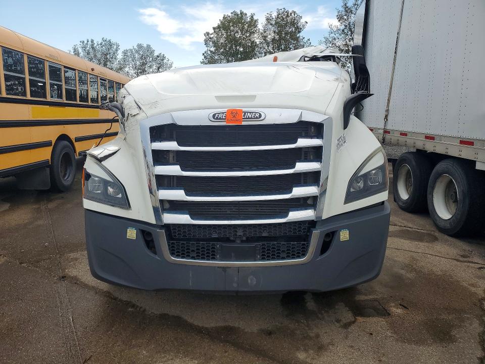 Продаж на аукціоні авто 2022 Freightliner Cascadia 116, vin: 3AKJHTDV4NSNT8126, номер лоту: 69535166