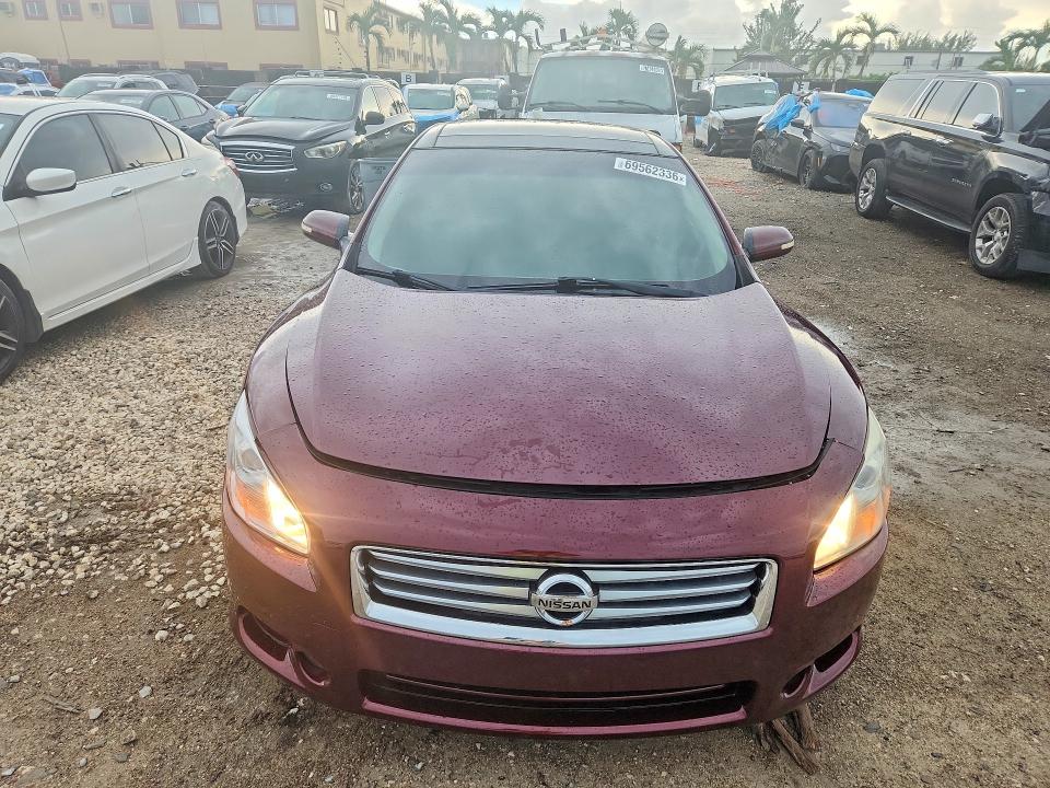 69562336 :رقم المزاد ، 1N4AA5APXCC867067 vin ، 2012 Nissan Maxima مزاد بيع