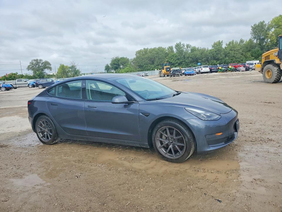 2022 Tesla Model 3 მანქანა იყიდება აუქციონზე, vin: 5YJ3E1EA0NF288827, აუქციონის ნომერი: 69401166