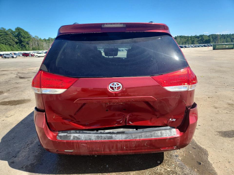 2011 Toyota Sienna მანქანა იყიდება აუქციონზე, vin: 5TDKK3DC6BS141048, აუქციონის ნომერი: 69032706