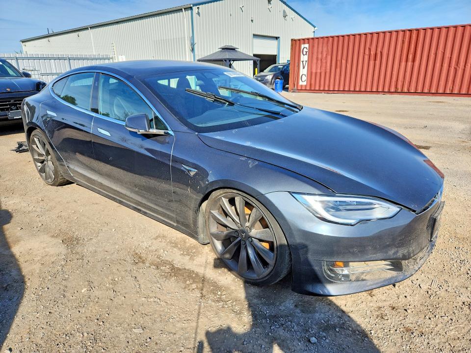 Продажа на аукционе авто 2017 Tesla Model S, vin: 5YJSA1E22HF218542, номер лота: 68140636