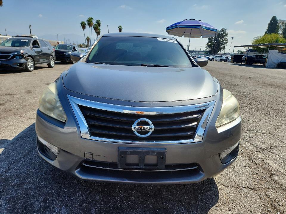 68679416 :رقم المزاد ، 1N4AL3AP7FC121517 vin ، 2015 Nissan Altima مزاد بيع