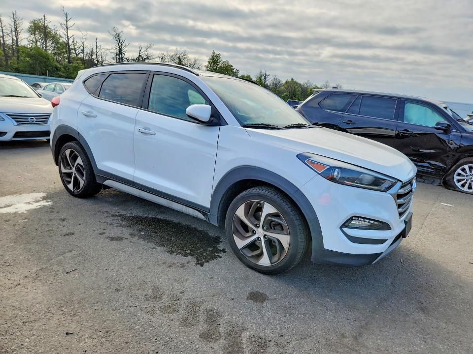 69436786 :رقم المزاد ، KM8J3CA26HU568962 vin ، 2017 Hyundai Tucson مزاد بيع