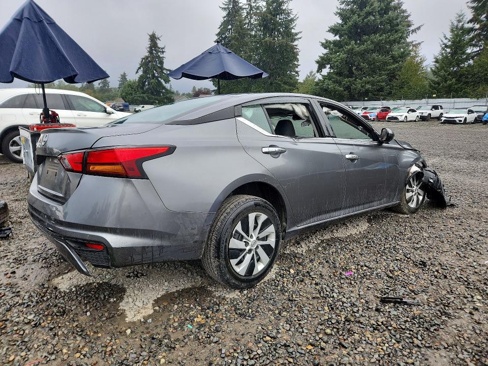 70185886 :رقم المزاد ، 1N4BL4BV3PN402954 vin ، 2023 Nissan Altima مزاد بيع