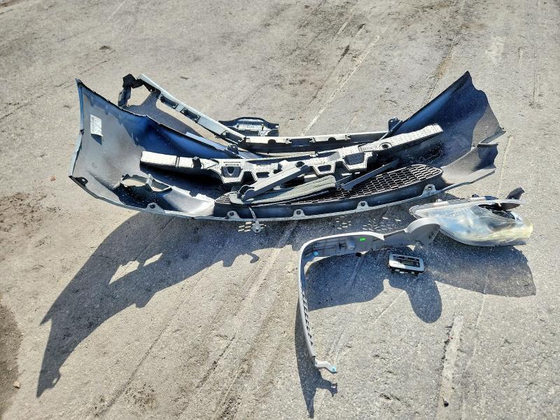 69629676 :رقم المزاد ، 5TDKK3DC7GS714935 vin ، 2016 Toyota Sienna مزاد بيع