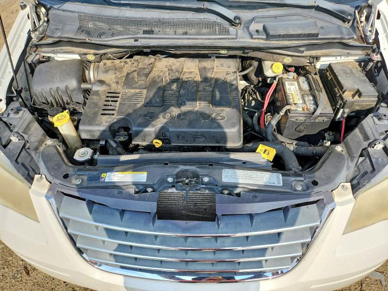 67141486 :رقم المزاد ، 2A4RR8DXXAR366715 vin ، 2010 Chrysler Town & Country مزاد بيع