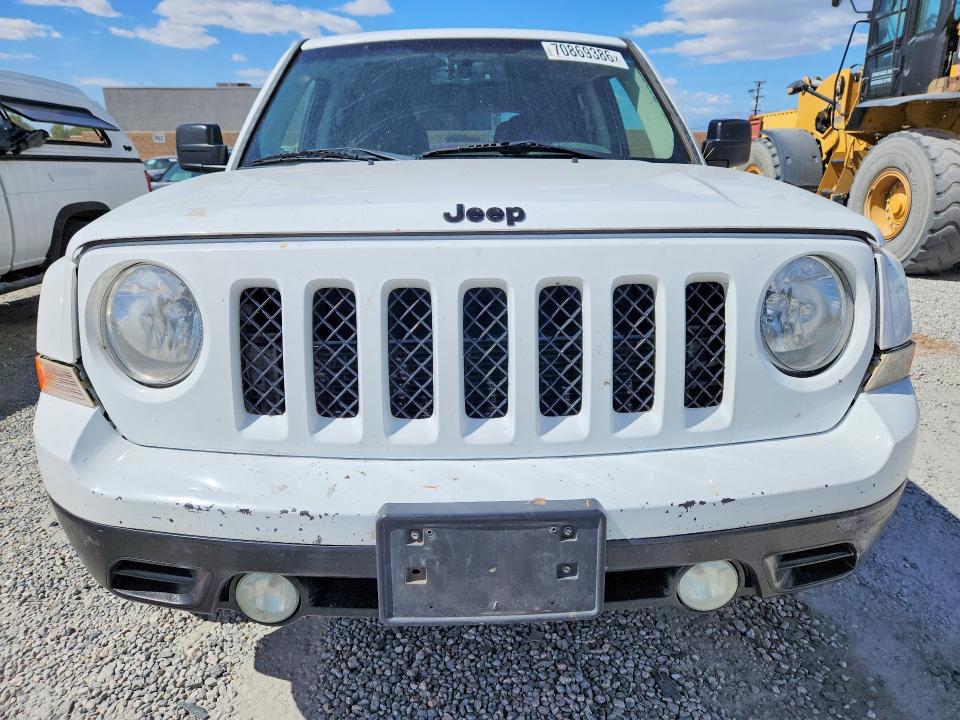 70869386 :رقم المزاد ، 1C4NJPBA8FD191217 vin ، 2015 Jeep Patriot مزاد بيع